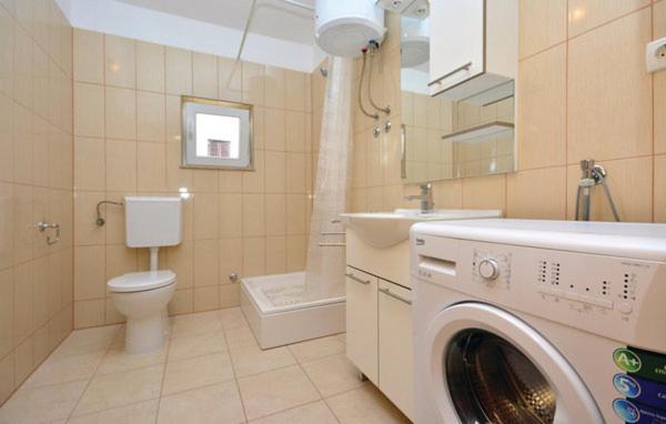 Apartman Zora Podstrana Esterno foto