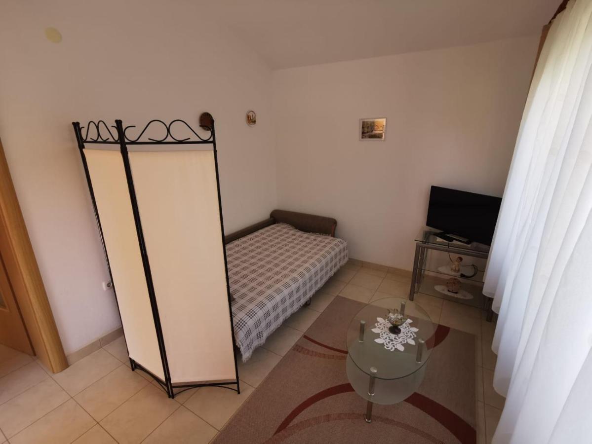 Apartman Zora Podstrana Esterno foto